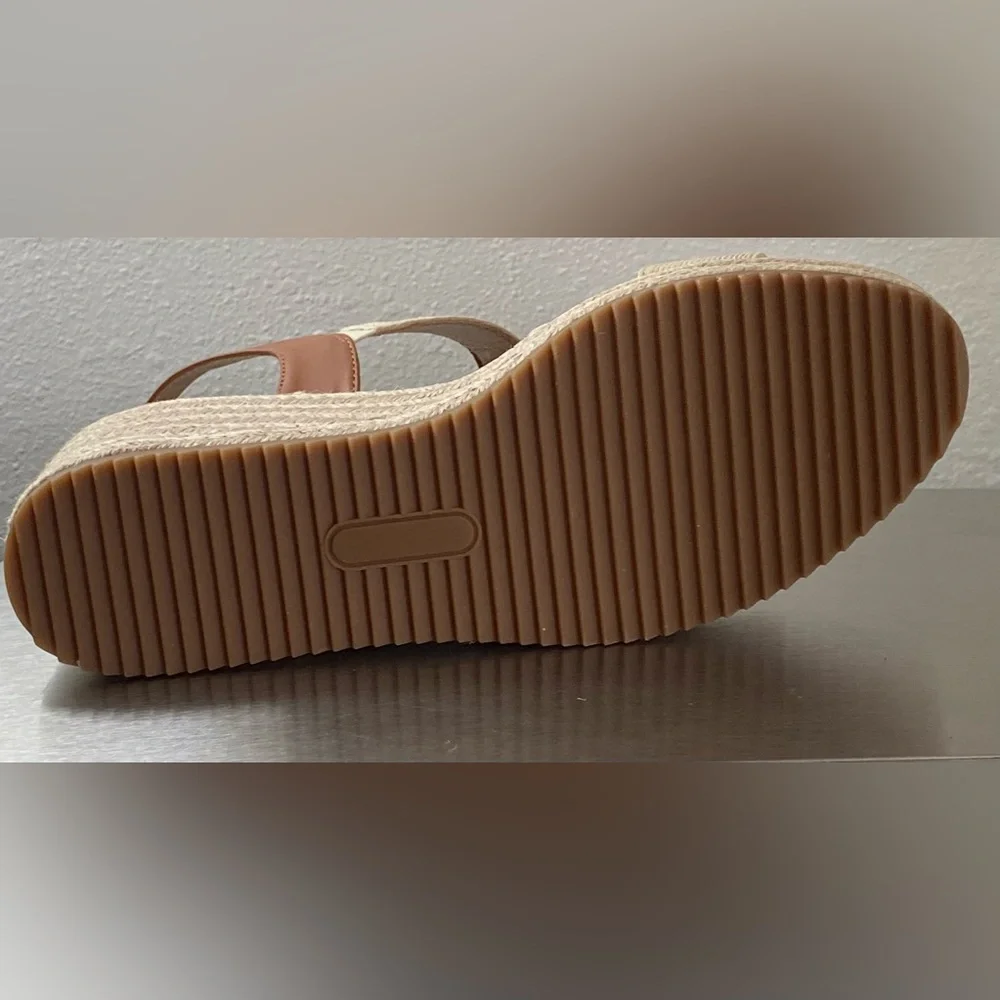NEW…KIM ROGERS TAN AND CREAM ESPADRILLE WEDGE SANDALS 9